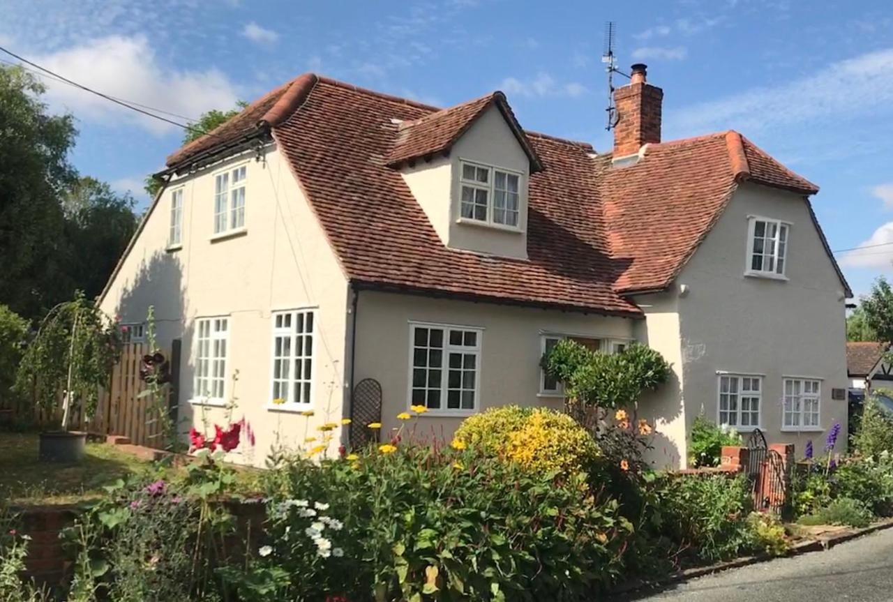 Corner House Luxury Bnb Little Dunmow Luaran gambar