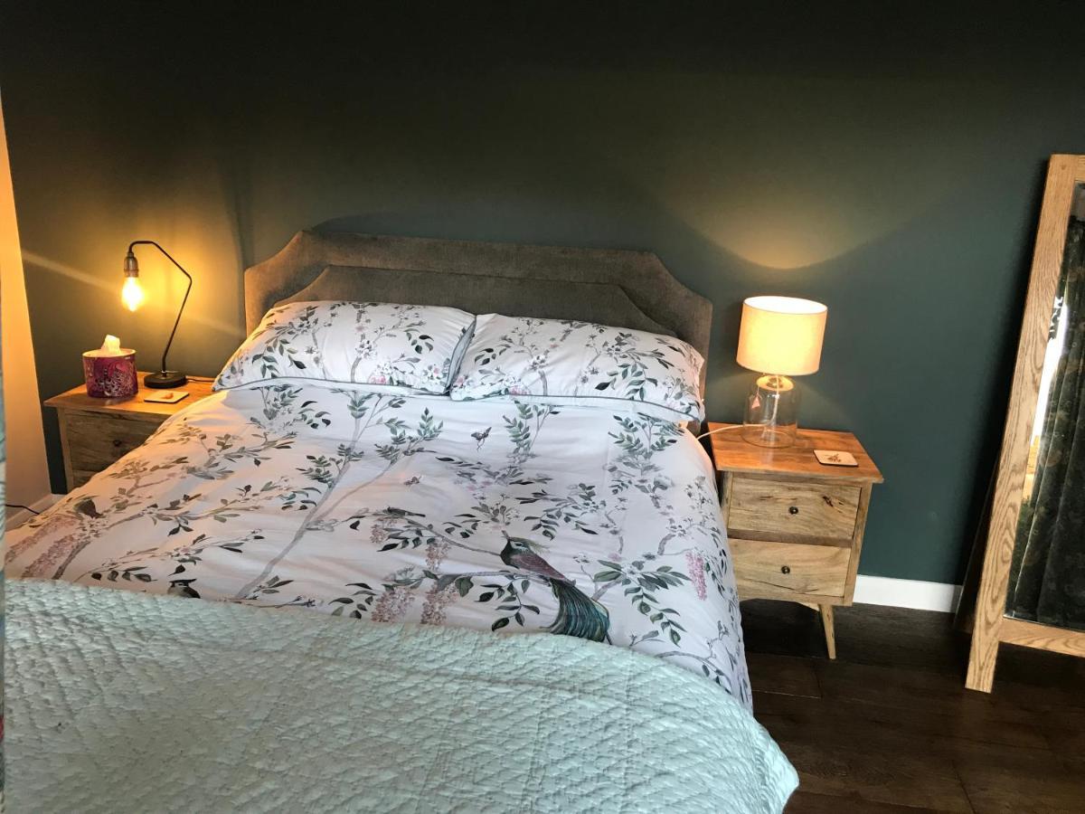 Corner House Luxury Bnb Little Dunmow Luaran gambar